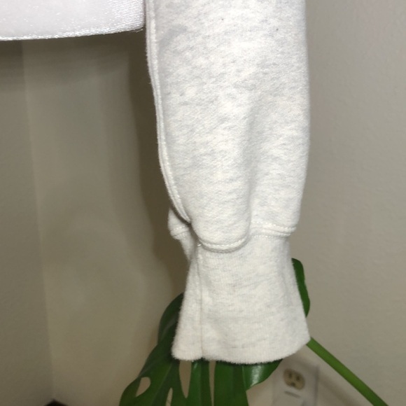 Abercrombie & Fitch Soft V-neck Sweater - Picture 7 of 10